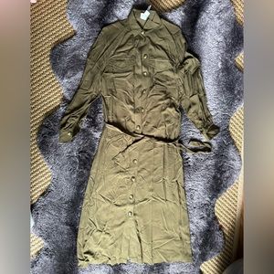 Green long sleeve maxi dress